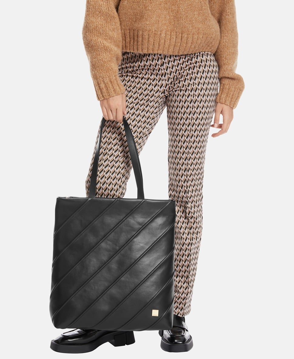 Marc Cain kabelka tote Černá 6